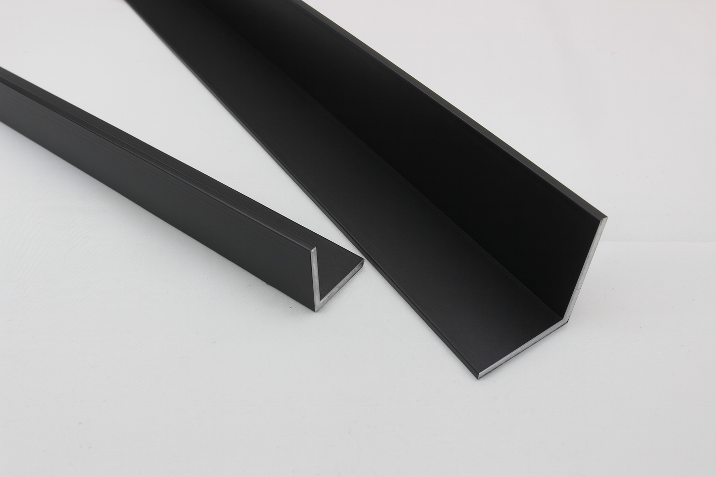 Black Aluminium UnEqual Angle | 40x20x1.6mm | 6063 T5 Alloy | Custom Length
