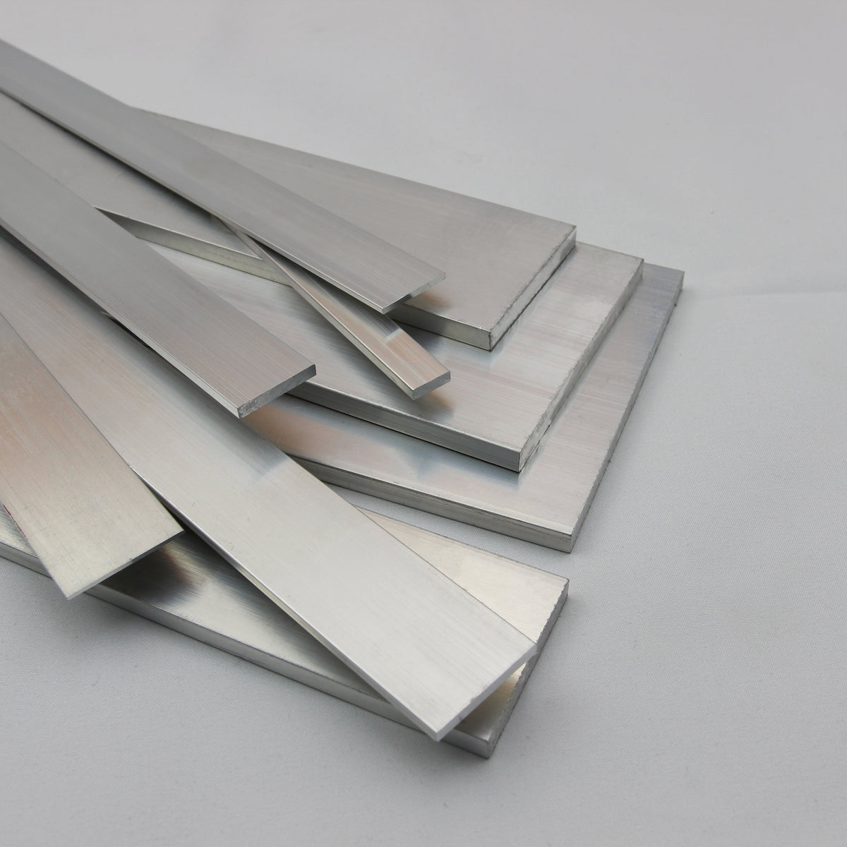 Aluminium Flat Bar | 60x6mm | 6060 T5 Alloy | Cut to Size – Hardware Master
