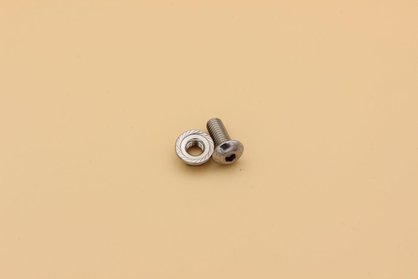 Small Over Centre Latch | S304 Stainless Steel